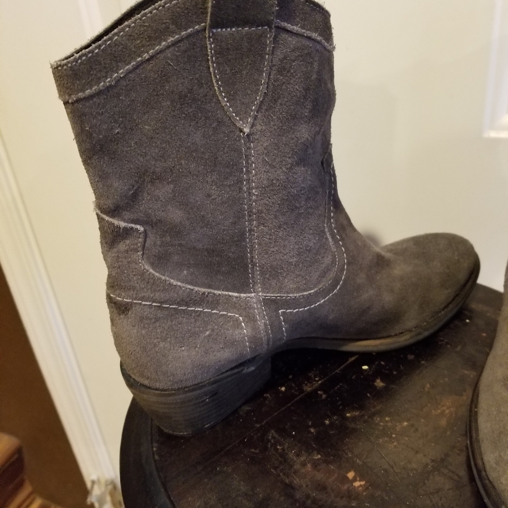 Milano Mode Fashion Suede Leather Size 38 Low Calf Boots - Picture 5 of 8